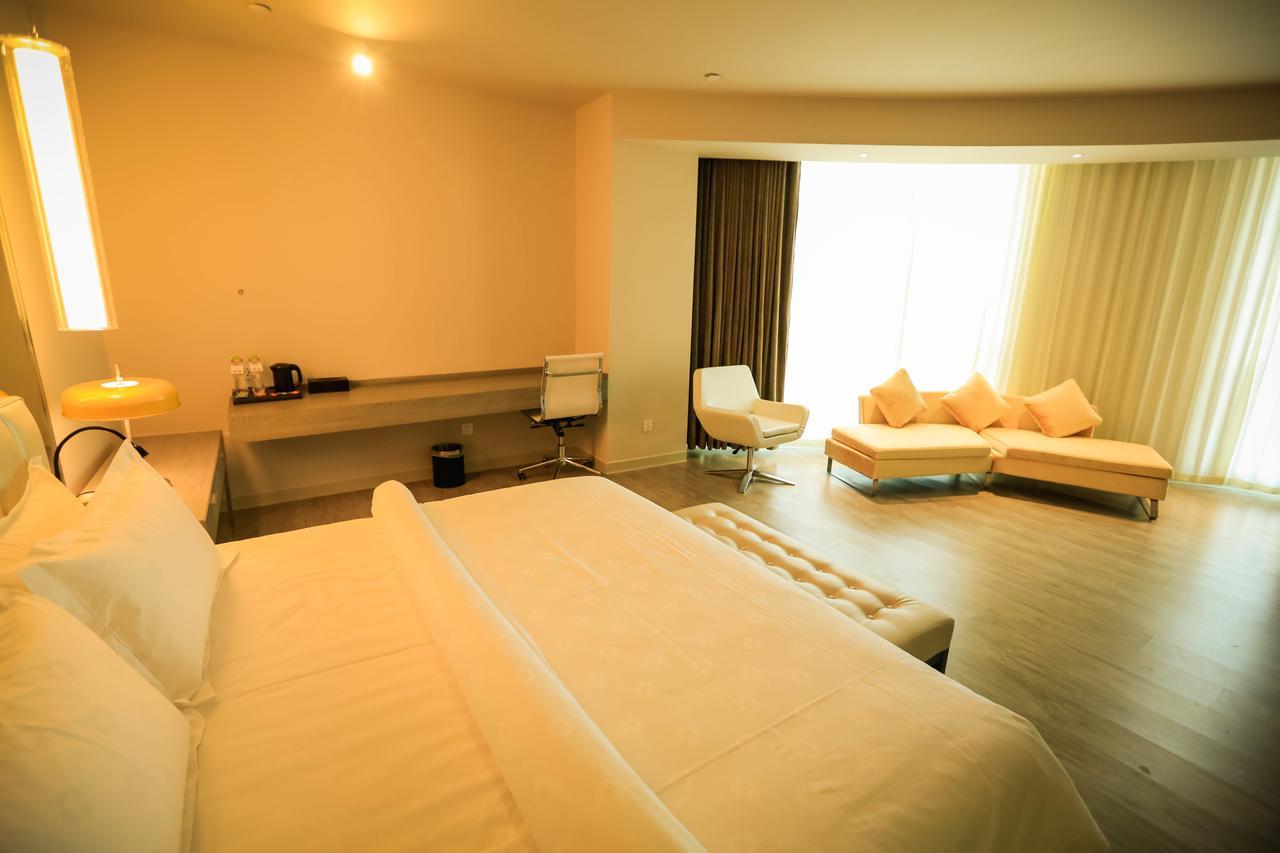 Metropolo Jin Jiang Hotels Turpan Administrative The Heart Of Pai 외부 사진